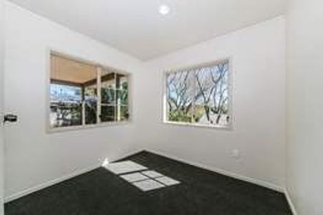 Photo of property in 66e Woodglen Road, Glen Eden, Auckland, 0602