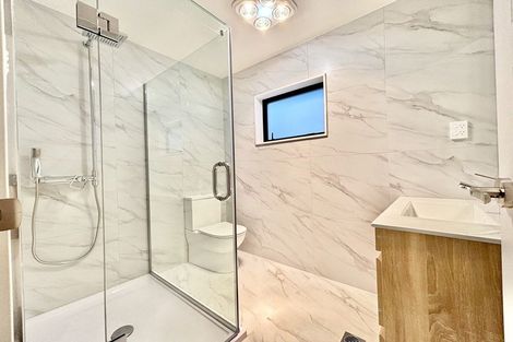 Photo of property in 22b Poruru Close, Papakura, 2110