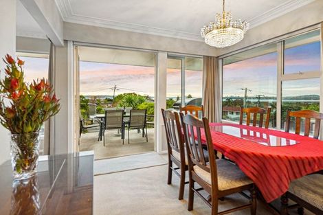 Photo of property in 76 Jaemont Avenue, Te Atatu South, Auckland, 0610