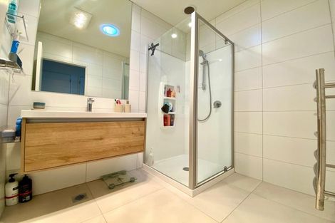 Photo of property in 9 Seafoam Road, Rosehill, Papakura, 2113