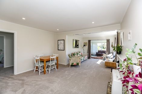 Photo of property in 16 Awanui Street, Merrilands, New Plymouth, 4312