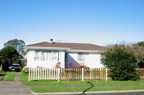 Photo of property in 10 Bedlington Avenue, Manurewa, Auckland, 2102