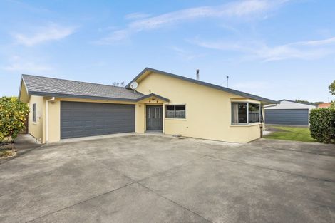 Photo of property in 15a Howard Road, Taradale, Napier, 4112