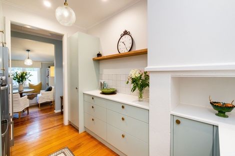 Photo of property in 15 Pipi Street, Te Awanga, 4102