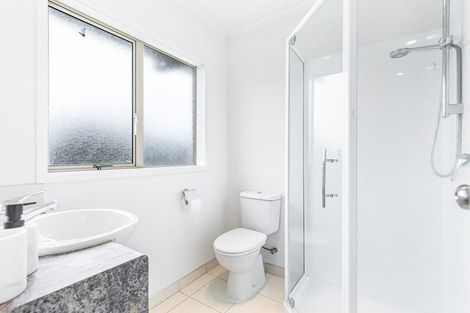 Photo of property in 25a Sylvan Crescent, Te Atatu South, Auckland, 0610