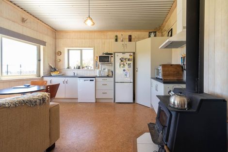 Photo of property in 180 Totaranui Road, Wainui Bay, Takaka, 7183