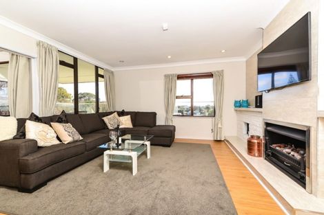 Photo of property in 72 Forest Lake Road, Forest Lake, Hamilton, 3200