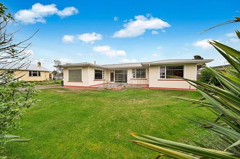 Photo of property in 25 Fantham Street, Hawera, 4610