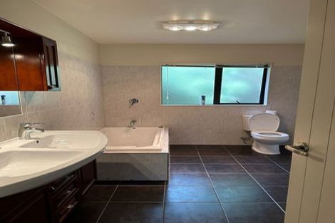 Photo of property in 38 Leafield Crescent, Henderson, Auckland, 0612