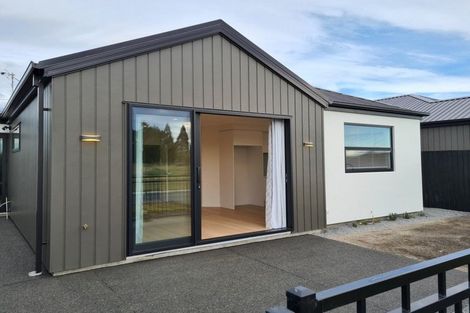 Photo of property in 8 Koral Lane, Broomfield, Christchurch, 8042