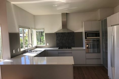 Photo of property in 2/879 East Coast Road, Northcross, Auckland, 0632