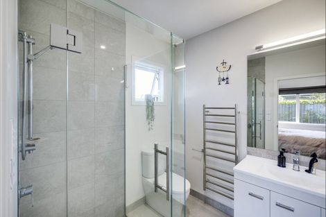 Photo of property in 54 Eriksen Road, Te Awa, Napier, 4110