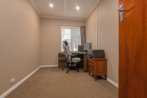 Photo of property in 298 Ruahine Street, Terrace End, Palmerston North, 4410