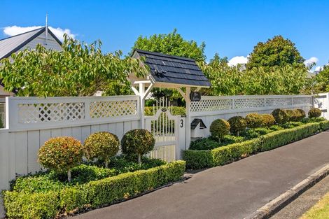 Photo of property in 3 Richmond Avenue, Northcote Point, Auckland, 0627