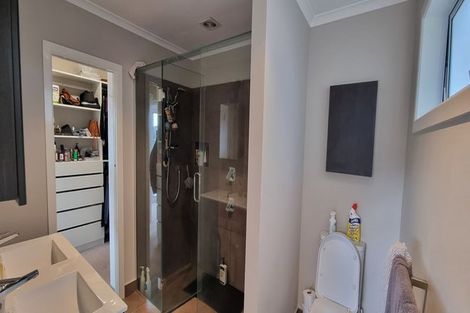 Photo of property in 2/17 Bevyn Street, Castor Bay, Auckland, 0620