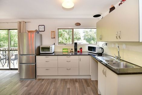 Photo of property in 15 Zealandia Road, Manly, Whangaparaoa, 0930
