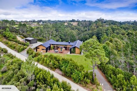 Photo of property in 1237 East Coast Road, Redvale, Albany, 0794