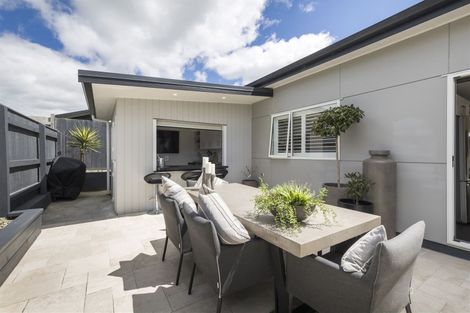 Photo of property in 5 Butler Place, Fitzherbert, Palmerston North, 4410