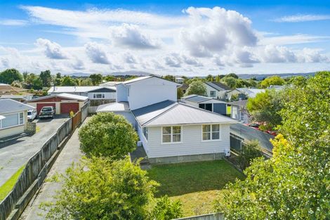 Photo of property in 25 Karamea Crescent, Kelvin Grove, Palmerston North, 4414