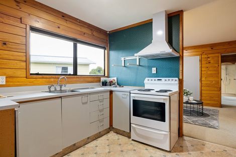 Photo of property in 1 Beadle Place, St Andrews, Hamilton, 3200