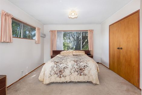 Photo of property in 94 Crawford Avenue, Mangere Bridge, Auckland, 2022