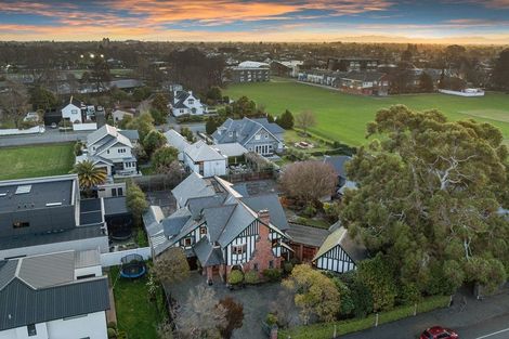 Photo of property in 283 Papanui Road, Merivale, Christchurch, 8052