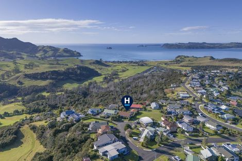 Photo of property in 9 Landel Place, Whitianga, 3510
