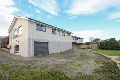 Photo of property in 22 Leven Street, South Hill, Oamaru, 9400