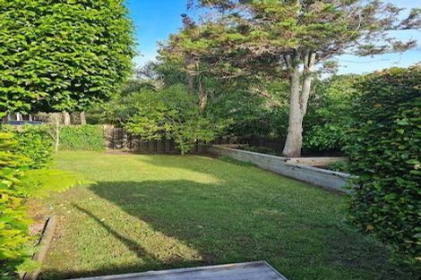 Photo of property in 18 Mappin Place, Chatswood, Auckland, 0626