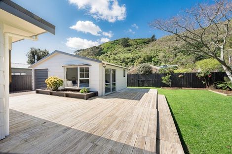 Photo of property in 87 Elizabeth Street, Waikanae, 5036