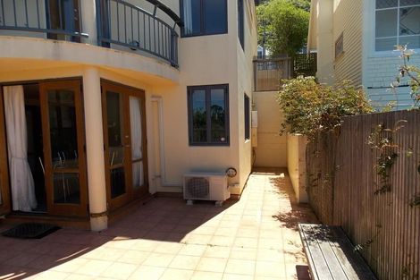 Photo of property in 14b Barton Terrace, Thorndon, Wellington, 6011