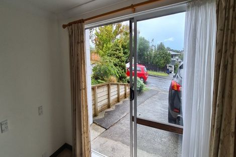 Photo of property in 48 Woodstock Road, Forrest Hill, Auckland, 0620
