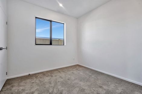 Photo of property in 12 Woven Place, Karaka, Papakura, 2113
