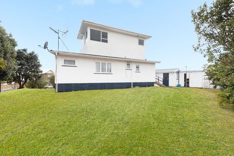 Photo of property in 1338 Papamoa Beach Road, Papamoa Beach, Papamoa, 3118