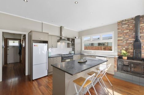 Photo of property in 10 Richmond Street, Petone, Lower Hutt, 5012