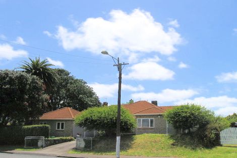 Photo of property in 13 Coronation Road, Mangere Bridge, Auckland, 2022