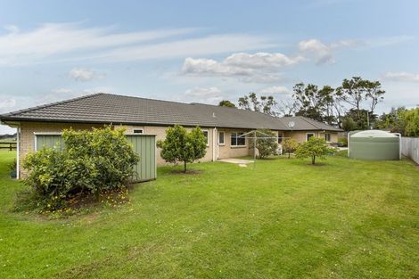 Photo of property in 126 Wilson Road, South Head, Helensville, 0874
