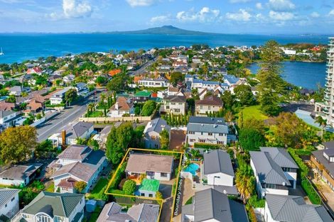 Photo of property in 1/4 Sylvan Park Avenue, Milford, Auckland, 0620