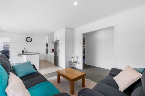 Photo of property in 18 Kamahi Crescent, Papamoa Beach, Papamoa, 3118