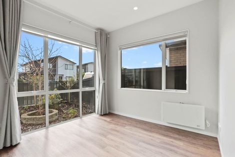 Photo of property in 28 Gecko Road, Hobsonville, Auckland, 0616