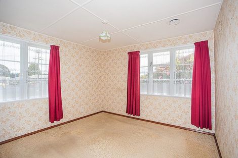 Photo of property in 61 Turner Street, Edendale, 9825