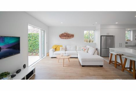 Photo of property in 17 Innes Road, St Albans, Christchurch, 8052