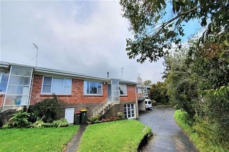 Photo of property in 2/44 Moore Street, Hillcrest, Auckland, 0627