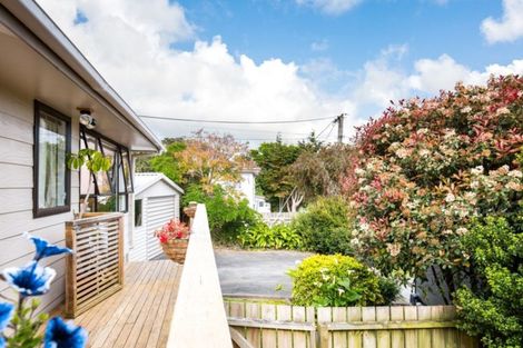 Photo of property in 1 Iris Street, Snells Beach, 0920