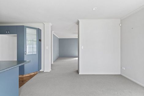 Photo of property in 5 Holcroft Place, Huntington, Hamilton, 3210