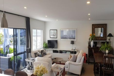 Photo of property in 366 Oceanbeach Road, Mount Maunganui, 3116