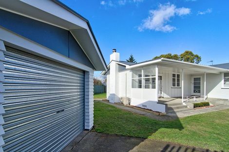 Photo of property in 15 Jones Place, Masterton, 5810