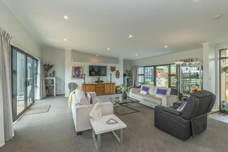 Photo of property in 126 Gladstone Road, Levin, 5571