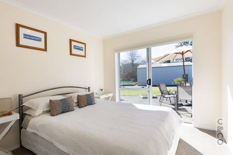 Photo of property in 2 Applemoors Way, Riverhead, 0820