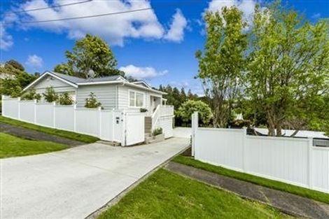 Photo of property in 12 Moore Street, Hillcrest, Auckland, 0627